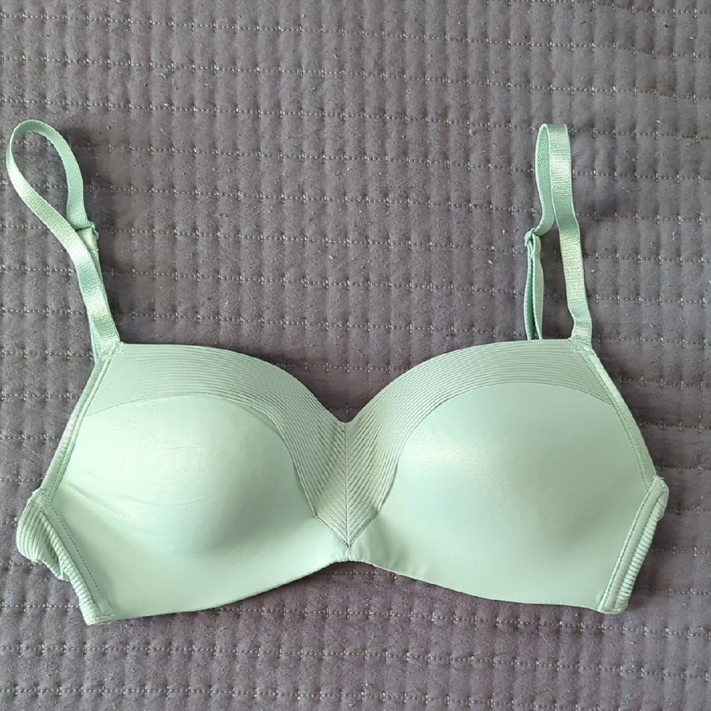 Mint Green Soma Wireless Cooling Bra 34c